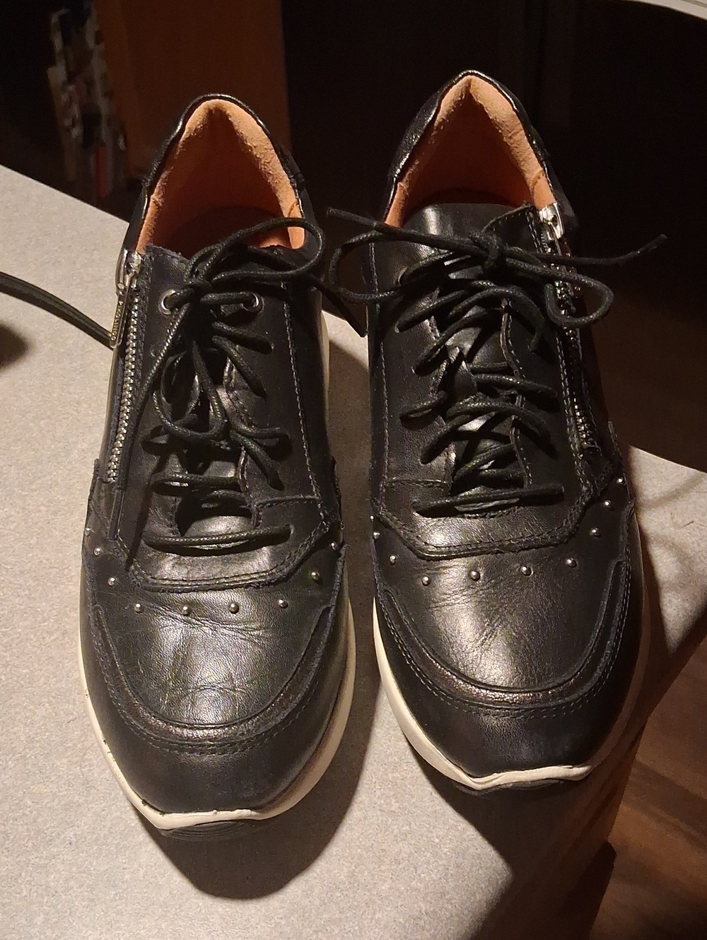 Women's Pikolinos Sella Leather Sneakers With Stud Accents